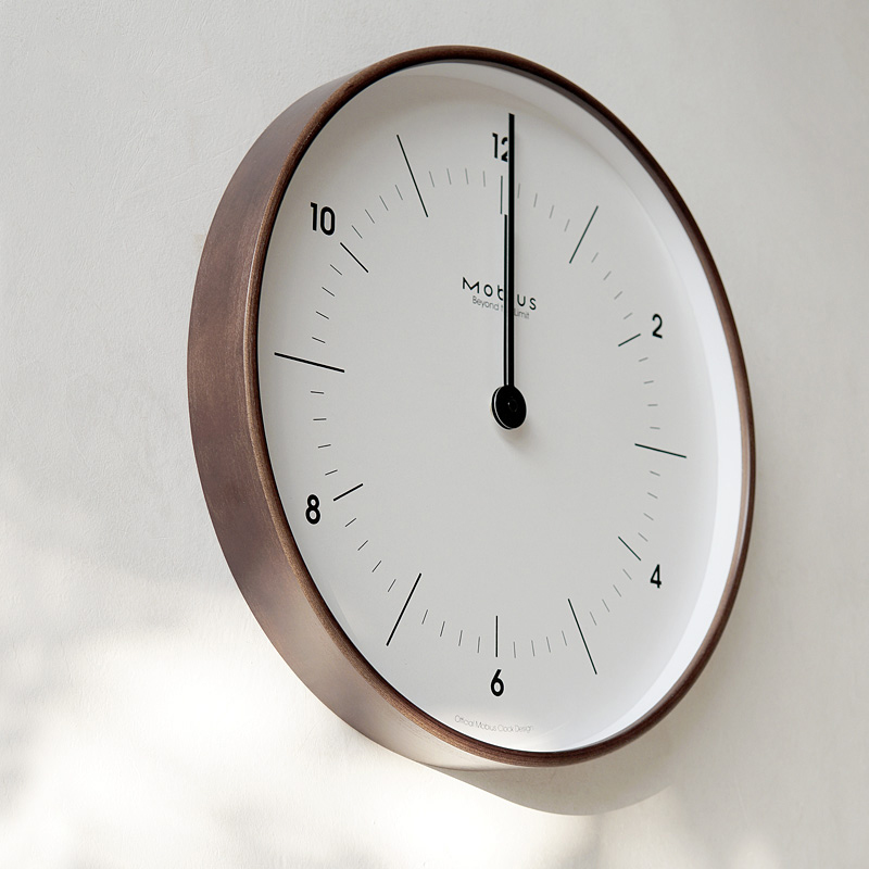นาฬิกาแขวนผนังดีไซน์เรียบง่าย  - Resin Art Wall Clock บทวิจารณ์และราคา